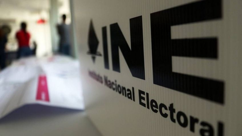 Ignacio Mier y Luis Espinosa Cházaro se enfrentan por el "Plan B" de AMLO y la oposición del INE