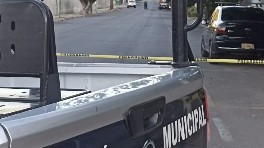 Localizan dos cuerpos en un vehículo afuera de la Universidad de Colima