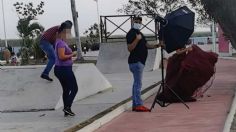 De suerte: Quinceañera recibe fotos gratis de un profesional; la vio hacer su sesión con un celular