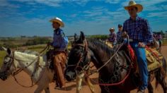 VIDEO: Vaqueros AGREDEN a policías que trataban de detener una cabalgata en Durango