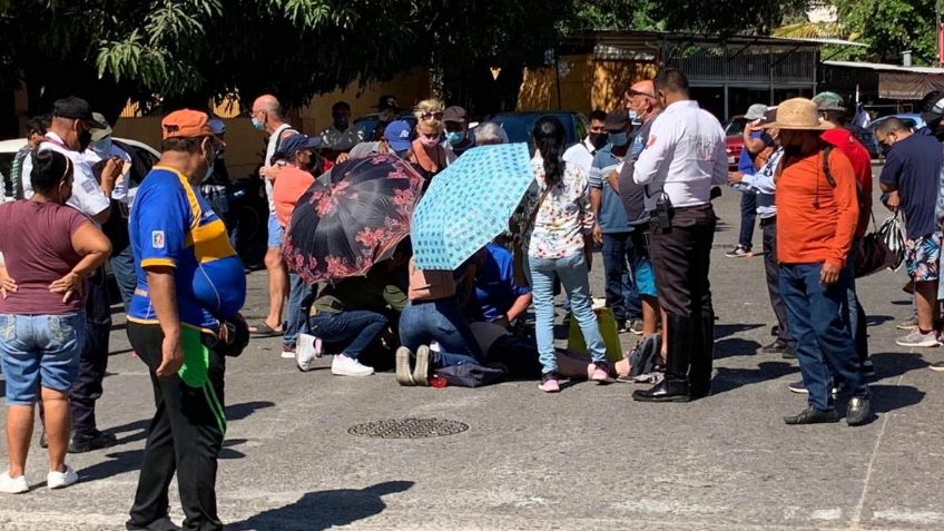 Turista canadiense muere en un bloqueo de maestros en Acapulco