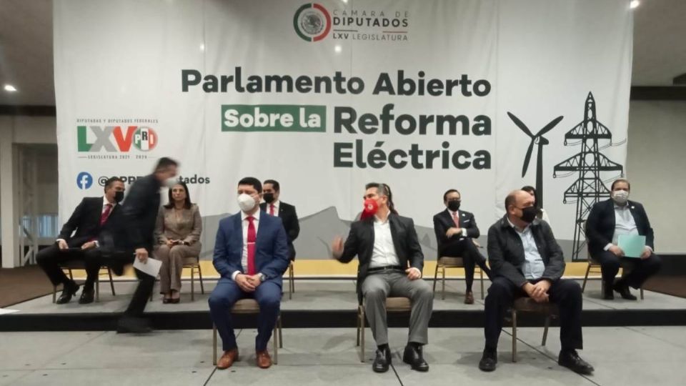 Los funcionarios hablaron sobre sus perspectivas sobre la modificación a la ley