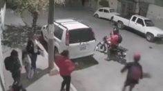 Puebla: Así fue como dos motociclistas asaltan a un grupo de mujeres con niños | VIDEO