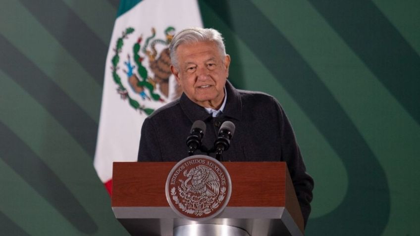 AMLO se reúne con mandatarios estatales de Morena en Palacio Nacional