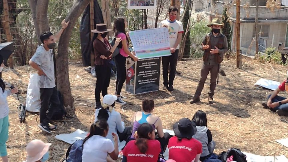 Activistas realizan jornada de limpieza en el cerro El Mazapán (Foto: Especial)