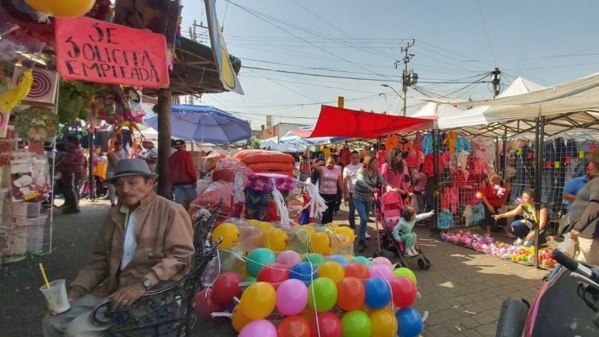 Empresarios denuncian comercio informal en el Estado de México