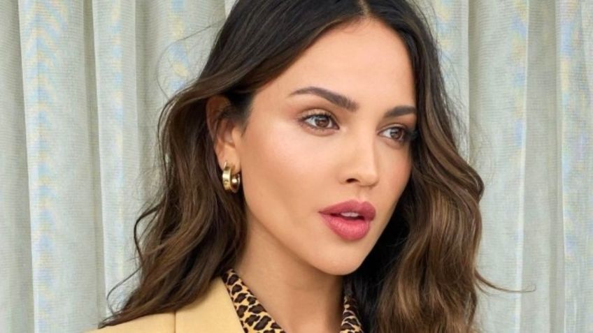 Eiza González enamora de espaldas con elegante joyería | FOTO