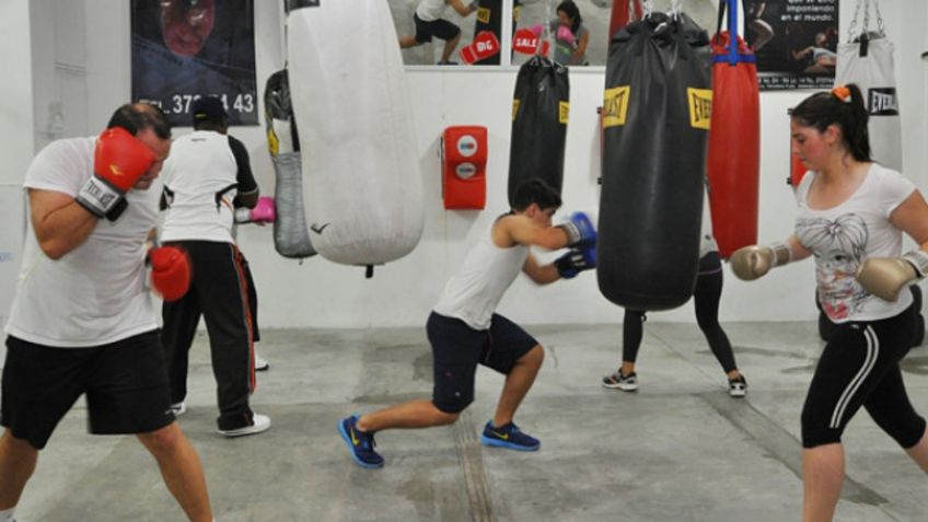 CDMX busca un "knockout" en Récord Guiness con clase masiva de box en el Zócalo