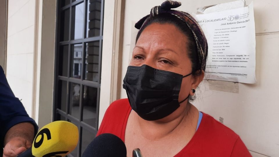 'A mi hija le dijeron que no traía líquido, por eso la bebé se murió'