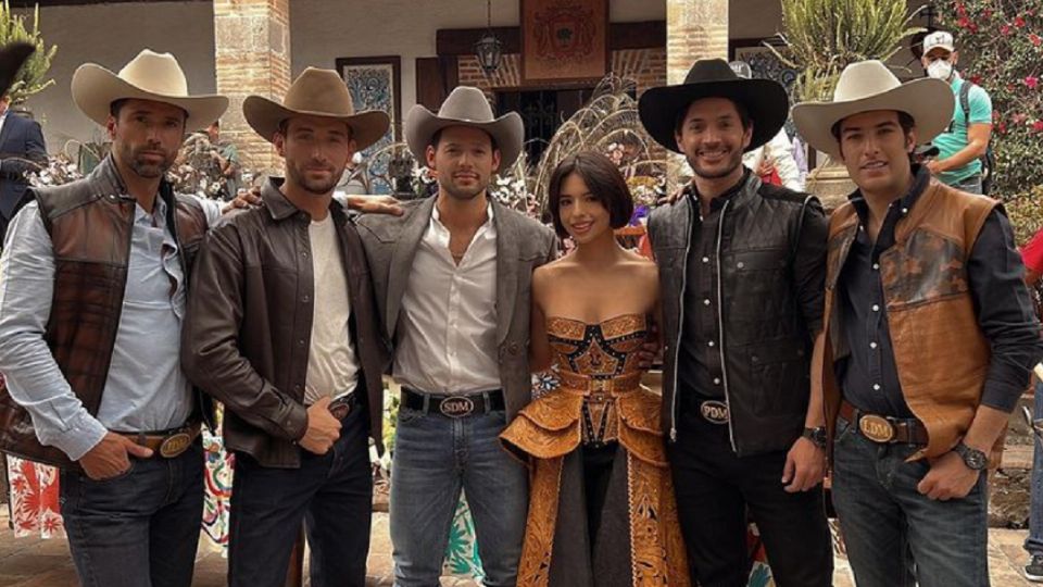 Angela Aguilar participará en el proyecto de Juan Osorio. | Foto: Instagram