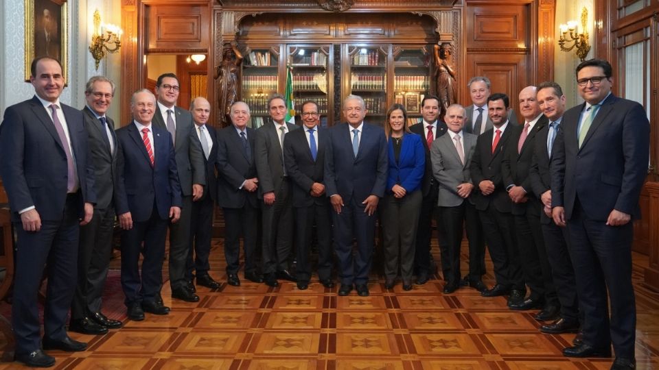 “Decíamos todos los que estamos reunidos que los mexicanos necesitamos aprender a creérnosla'.