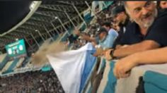 Aficionado lanza CENIZAS de un familiar sobre otros FANS ¡En pleno partido de FUTBOL!: VIDEO