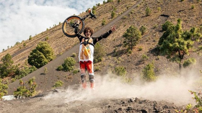 Bajar del volcán Paricutín, Michoacán, en monociclo es lo mejor que he hecho: Mau Otero