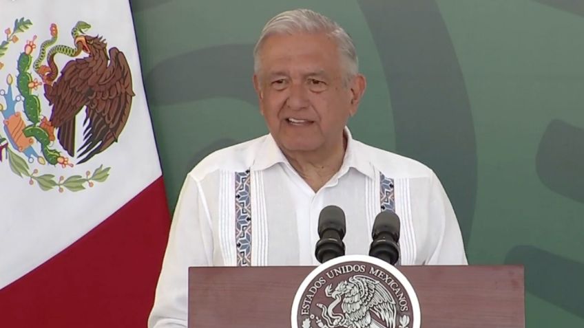 Ejército y Marina vigilarán aeropuertos del país: López Obrador