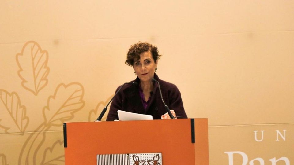 La Dra. Llergo manifestó un reconocimiento y agradecimiento al Dr. Lozano en nombre de la UP y del IPADE por su extraordinaria labor al frente de la institución.