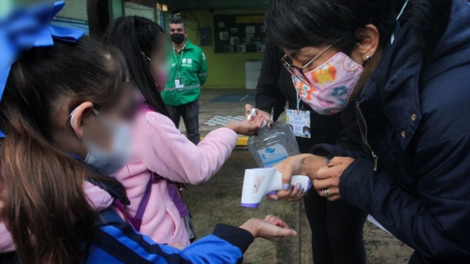 Estados preparan el regreso a clases presenciales para el 100 por ciento de los alumnos.