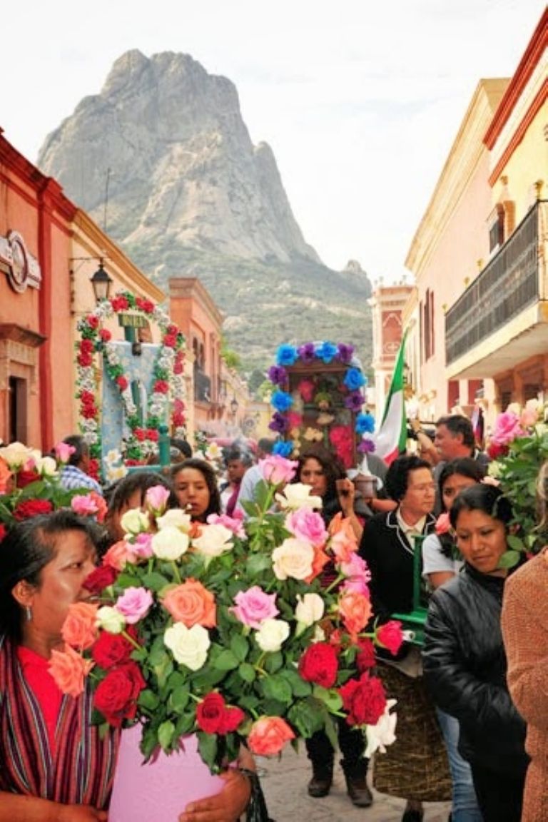 Fiestas de la Santa Cruz en Bernal