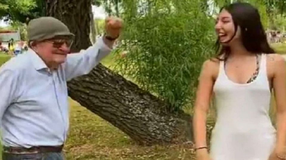 El abuelo Pancho se hizo famoso en TikTok por bailar a lado de su nieta Mica (Foto: Especial)