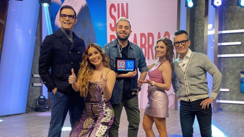 Conductora de VLA exhibe favoritismo de TV Azteca EN VIVO y la "despiden" de inmediato