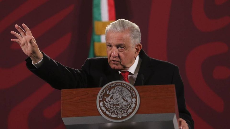 AMLO asegura que saben que hay infiltrados con los normalistas de Ayotzinapa. Foto: Cuartoscuro