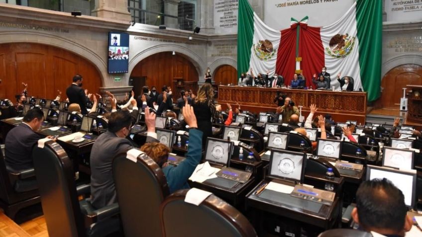 75 diputados en el Edomex se suben el salario mientras aplican el plan de austeridad