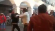 ¡Hay tiro, hay tiro! Captan a mariachis agarrándose a golpes en Toluca | VIDEO