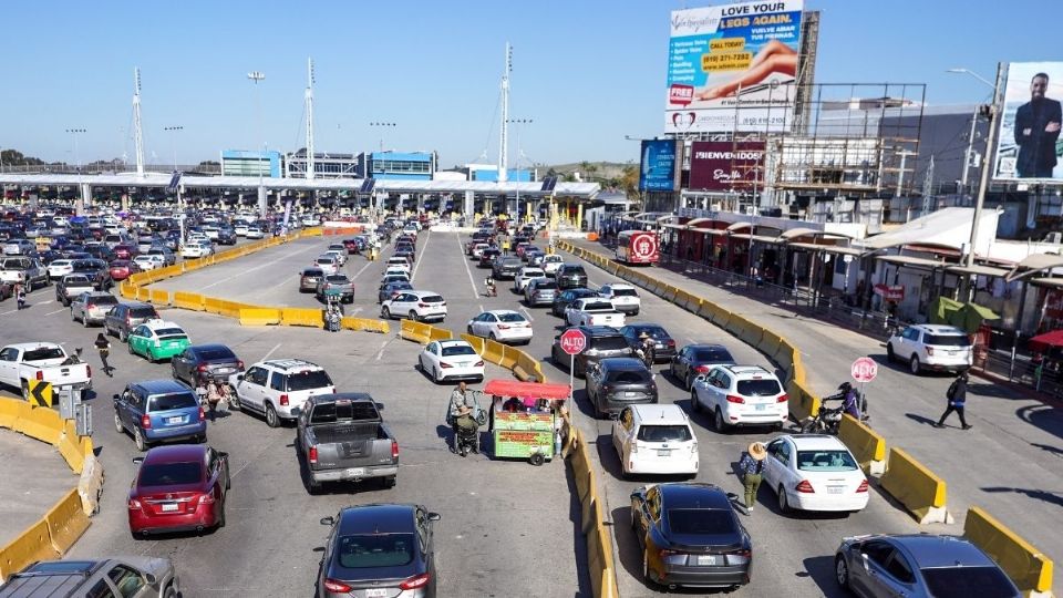 ASÍ OPERAN. Compran autos usados en México para llegar a la frontera