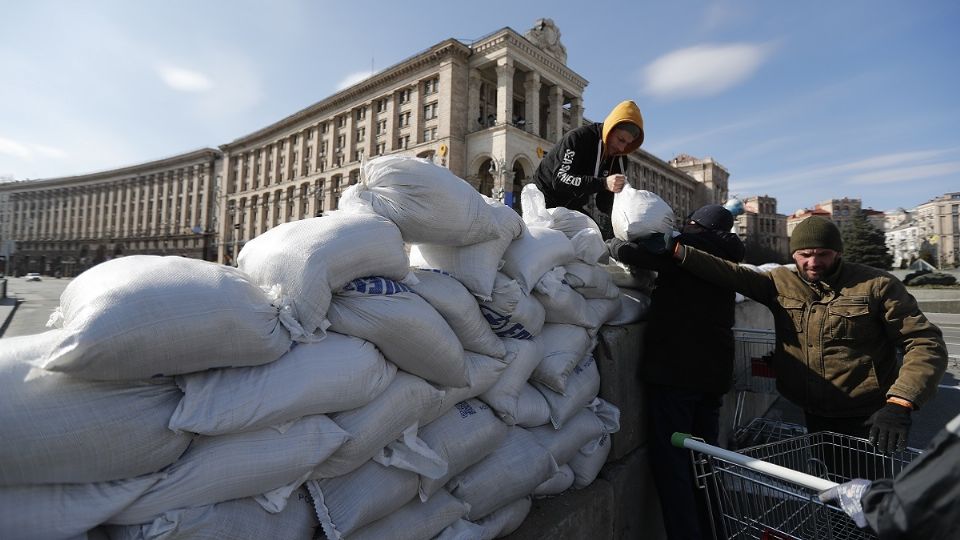 EU prohíbe importar vodka, diamantes y caviar. El G7 anuncia fin a trato favorable (Foto: EFE)
