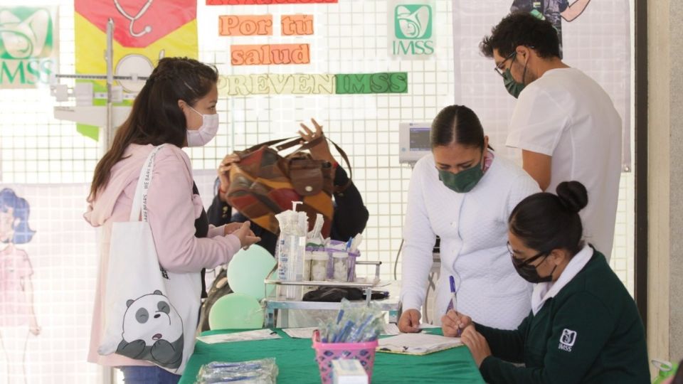 Las actividades están enfocadas a prevenir enfermedades y mejorar la salud de la población.