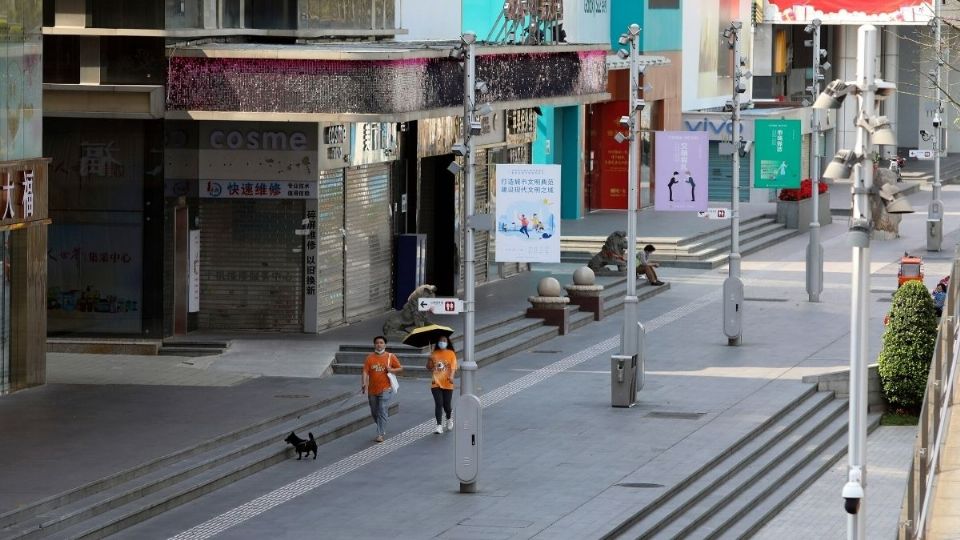 EL DAÑO. Las calles de Shenzhen se volvieron a vaciar ante la nueva ola de contagios