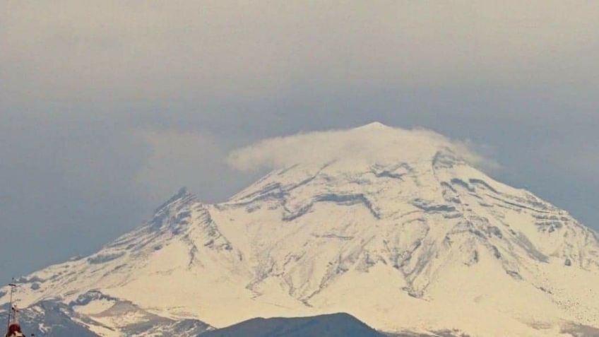 Foto del día: Volcán Popocatépetl amanece nevado, es lo mejor que verás hoy