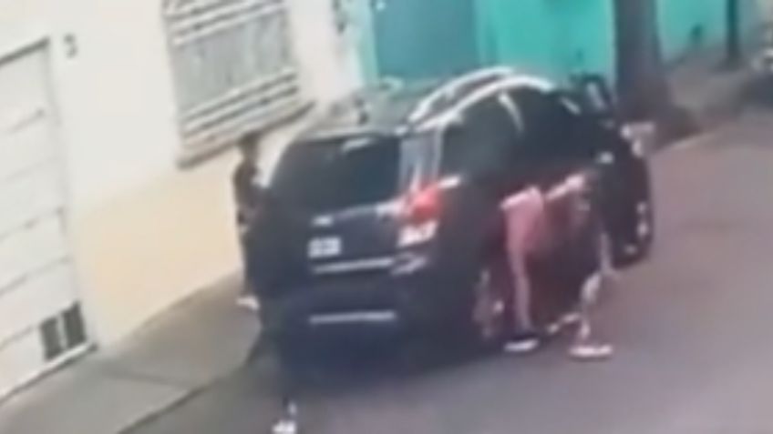 CDMX: Brutal pelea entre vecinos termina con un hombre baleado en calles de la colonia Obrera | VIDEO