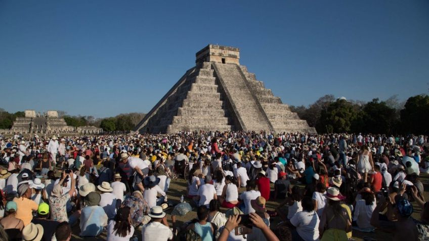 ¿Cuándo desciende la serpiente emplumada en la pirámide de Chichén Itzá en 2022?