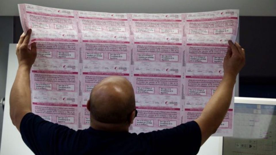 Las boletas contarán con protección de las Fuerzas Armadas.