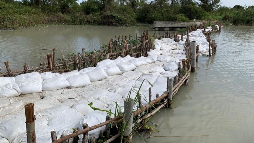 Reparan fugas en Estero del Camalote en Tamaulipas