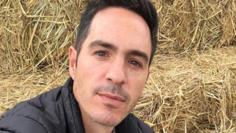 Mauricio Ochmann goza de fama y éxito como actor, pero tuvo una difícil infancia.