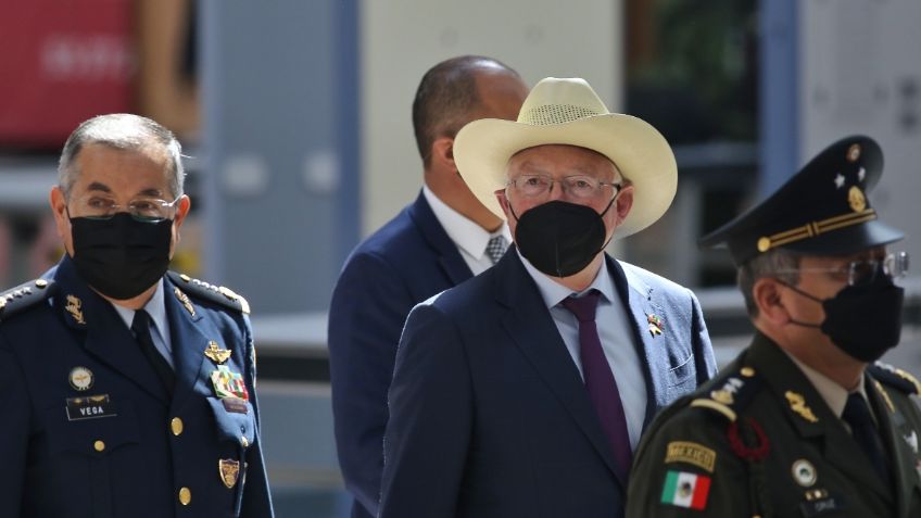 ‘La libertad de prensa está bajo ataque’: Ken Salazar sobre los asesinatos de las periodistas