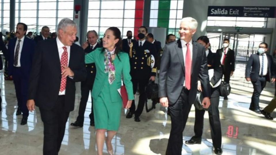 Ayer, el presidente Andrés Manuel López Obrador, en compañía de miembros de su gabinete, inauguró el AIFA.