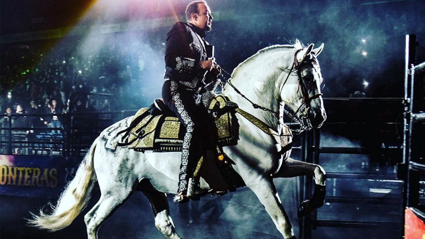 Pepe Aguilar presume el tatuaje que por fin se pudo terminar y nadie creería lo que es | FOTO