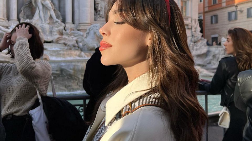 Danna Paola impactó con look primaveral