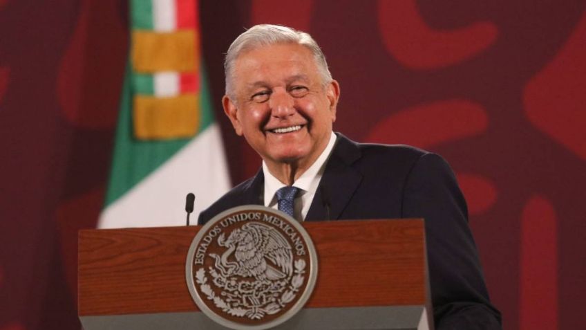 “Hay que buscar los avisos estos como Dora la Exploradora”: AMLO exhibe al INE y sus anuncios de la Revocación