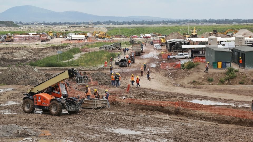 Continúan a marchas forzadas trabajos en zonas aledañas al Aeropuerto Felipe Ángeles