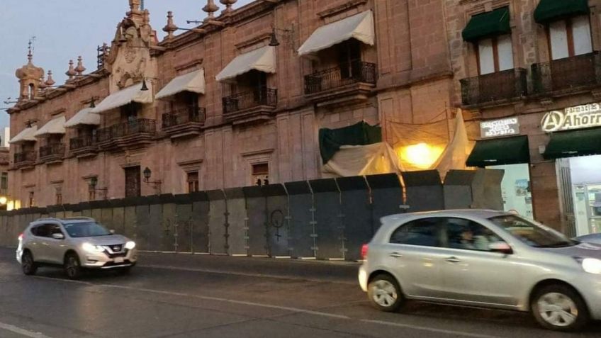 Morelia "blinda" Palacio de Gobierno para evitar destrozos durante marchas feministas