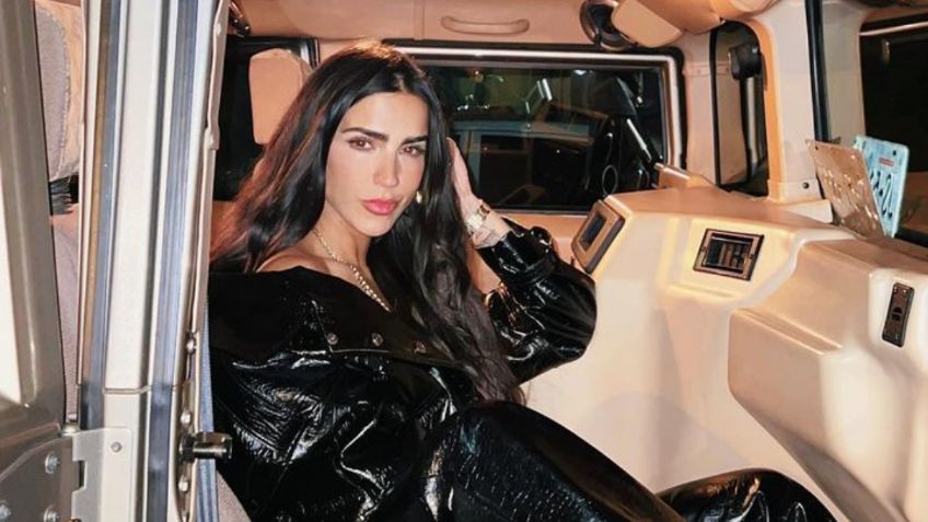 Desde lujosa camioneta: Bárbara de Regil se luce con entallado look de cuero | FOTO