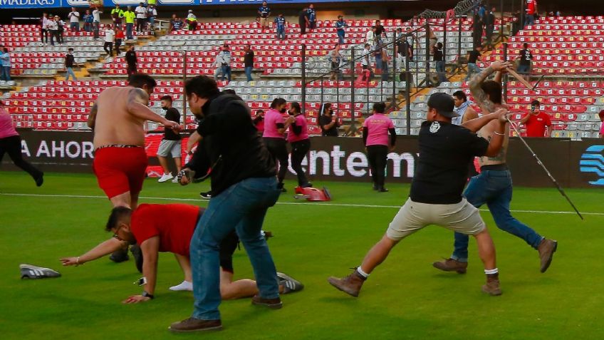 "¿Así quieren organizar un Mundial?": exigen quitar a México la Copa del Mundo 2026 por el Querétaro vs Atlas