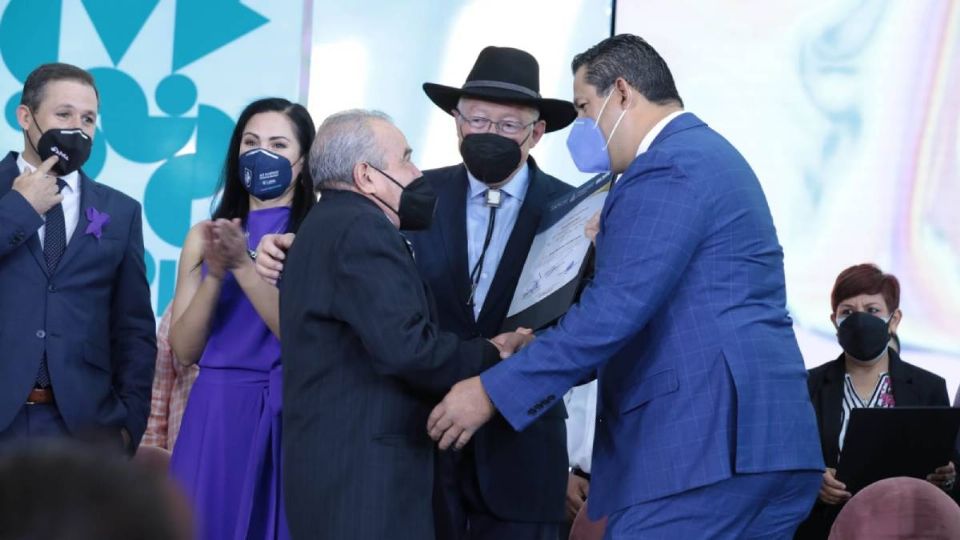 Diego Sinhue Rodríguez y Ken Salazar dan banderazo al Sapica