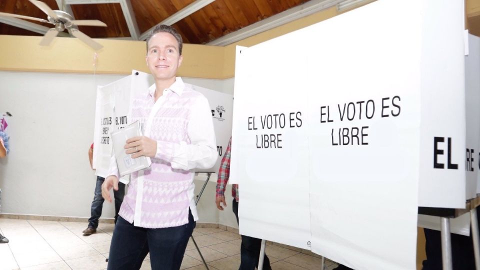 Destacó como un ejercicio democrático trascendente para el país.