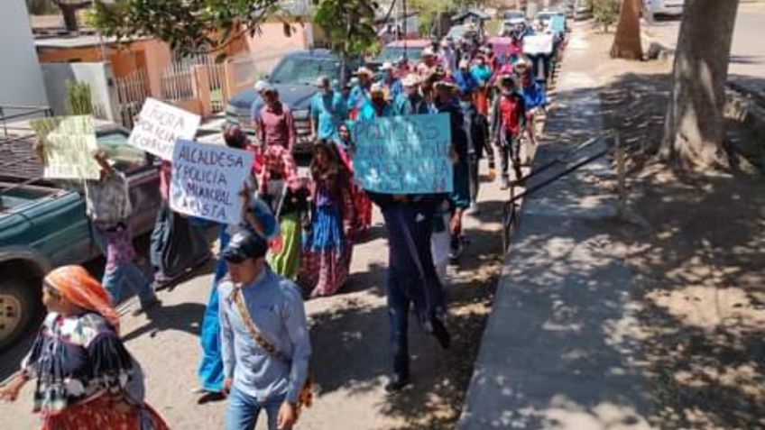 Policías de Huejuquilla roban, golpean y encarcelan a 3 peregrinos en Jalisco