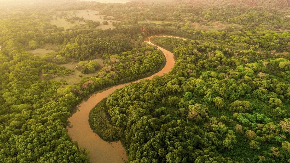 Gustavo Alvarado Chaves, ministro de Turismo de Costa Rica, nos habla de los paraísos verdes del país
