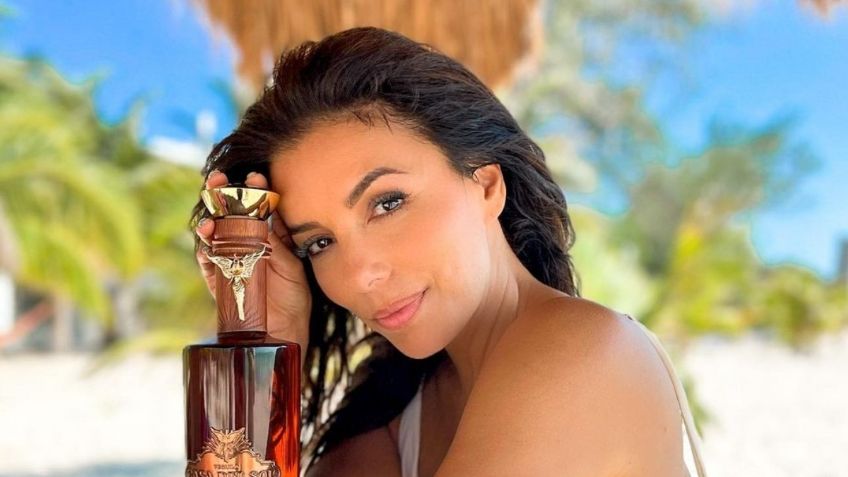 Desde la playa, Eva Longoria rompe la red con el bikini ideal para mujeres maduras: FOTO